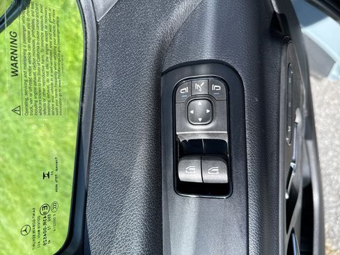 Used 2024 Mercedes-Benz Sprinter 2500 image 24