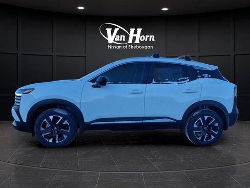 New 2026 Nissan Kicks SV w/ Cold Weather Package image 5