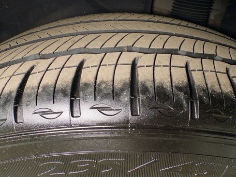 Used 2018 Tesla Model 3 Long Range RWD image 37