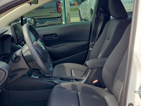 Used 2025 Toyota Corolla LE image 22