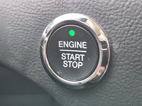 Used 2024 Ford Edge SEL image 19