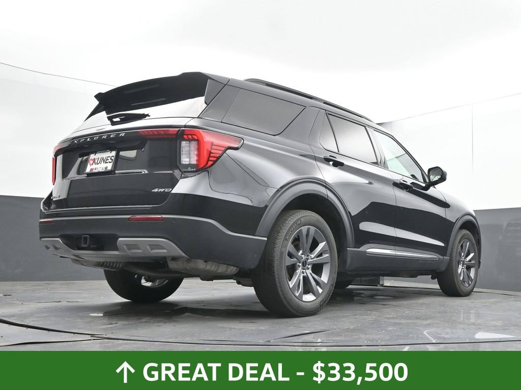 Used 2025 Ford Explorer Active w/ Active Comfort Package AWD/4WD image 43