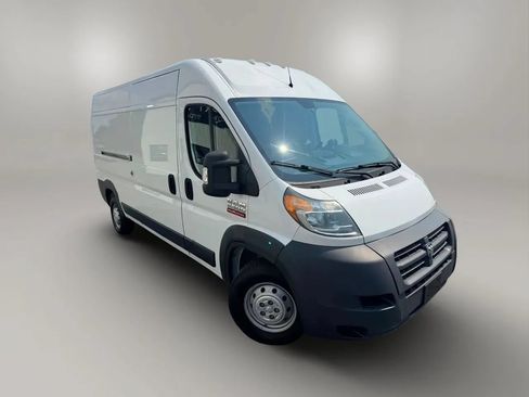 Used 2018 RAM ProMaster 2500 FWD image 3