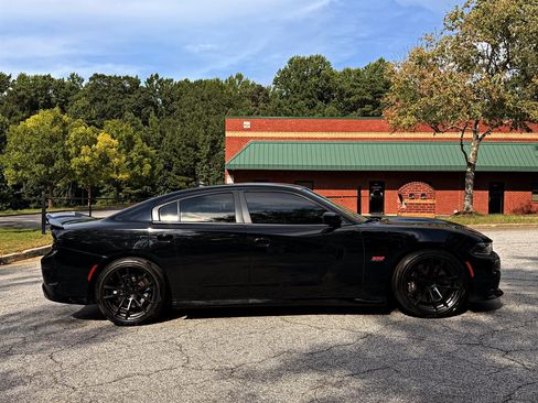 Used 2021 Dodge Charger Scat Pack RWD image 4