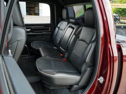 Used 2022 RAM 3500 Laramie AWD/4WD image 9