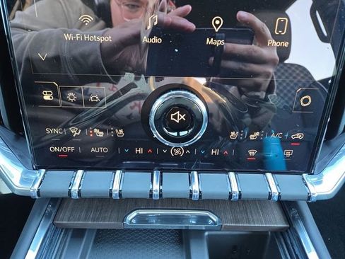 New 2026 GMC Acadia Denali w/ Super Cruise Package image 28