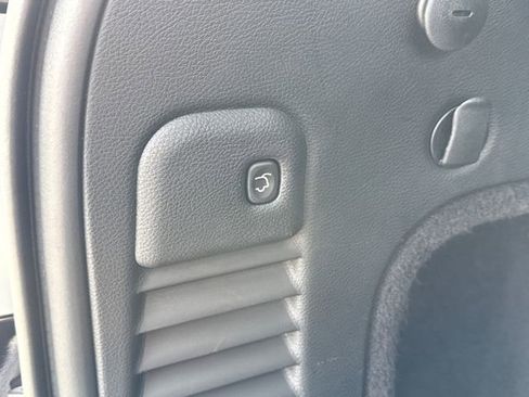 Used 2018 Jeep Grand Cherokee Limited AWD/4WD image 30
