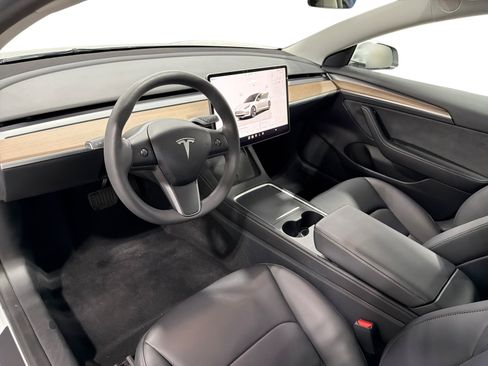 Certified 2023 Tesla Model 3 Standard Range RWD image 9