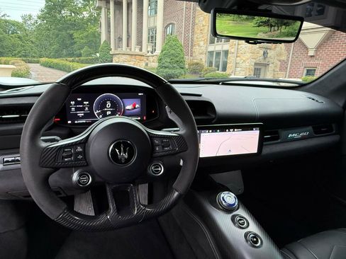 Used 2022 Maserati MC20 Coupe RWD image 32