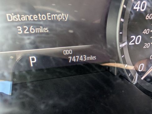 Used 2021 Toyota Highlander XLE image 21