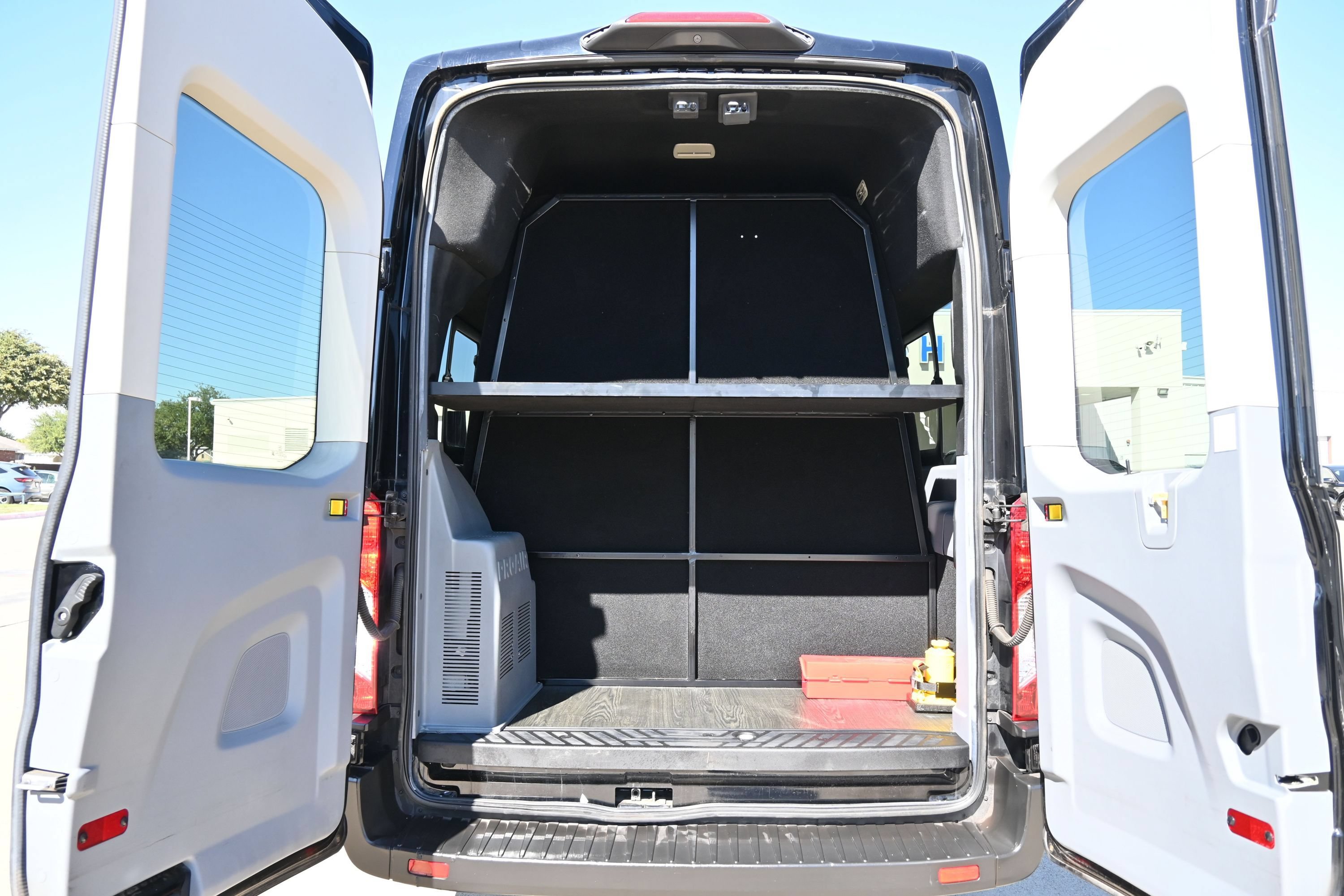 Used 2019 Ford Transit 350 XLT RWD image 32