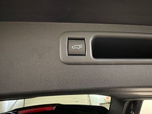 Used 2023 Toyota Highlander XSE AWD/4WD image 36