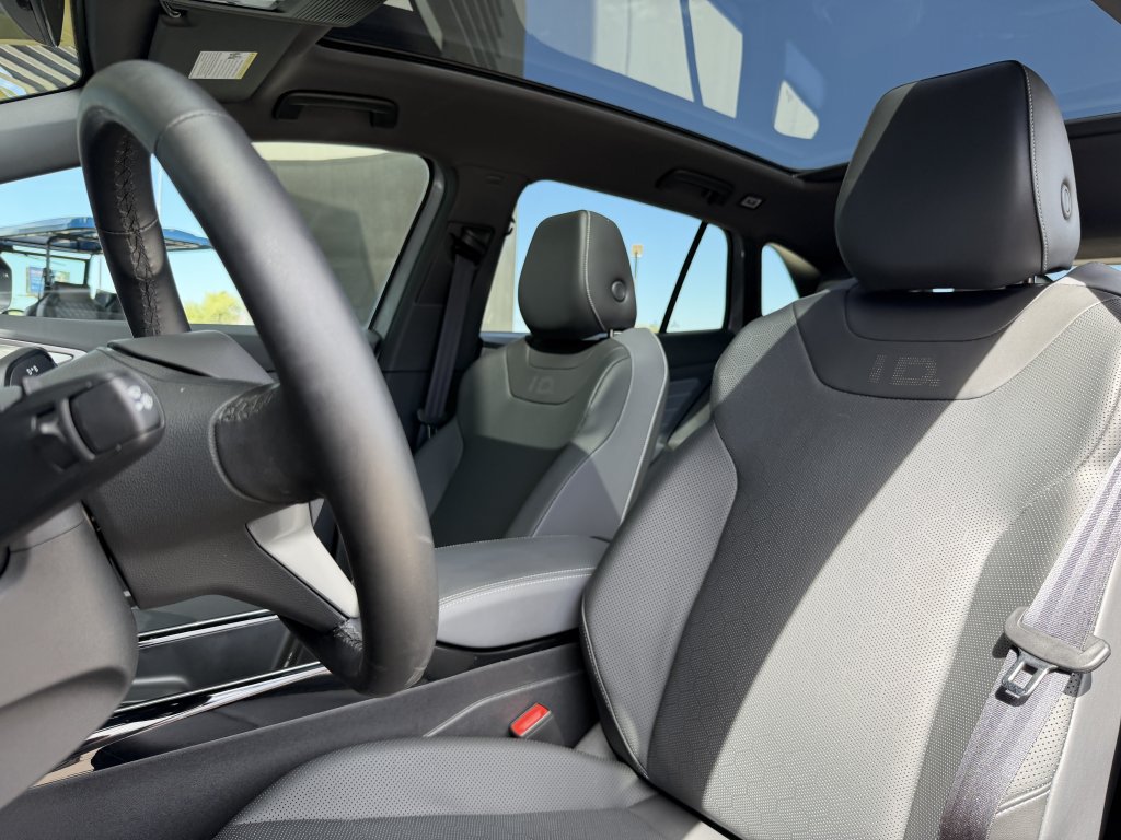 Used 2024 Volkswagen ID.4 Pro S RWD image 32