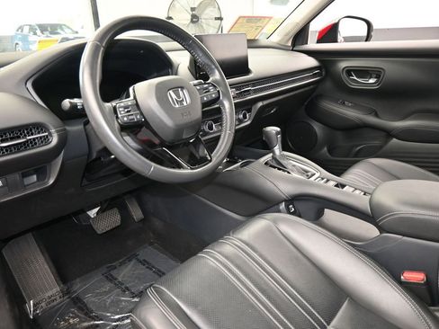 Used 2023 Honda HR-V EX-L image 14