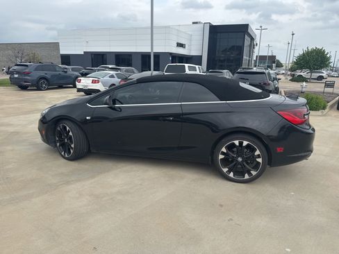 Used 2019 Buick Cascada Sport Touring w/ Dark Effects Package image 18