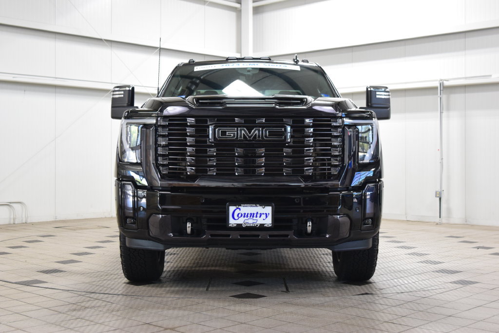 Used 2024 GMC Sierra 2500 Denali Ultimate AWD/4WD image 7