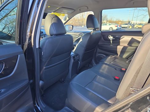 Used 2019 Nissan Rogue SL image 25