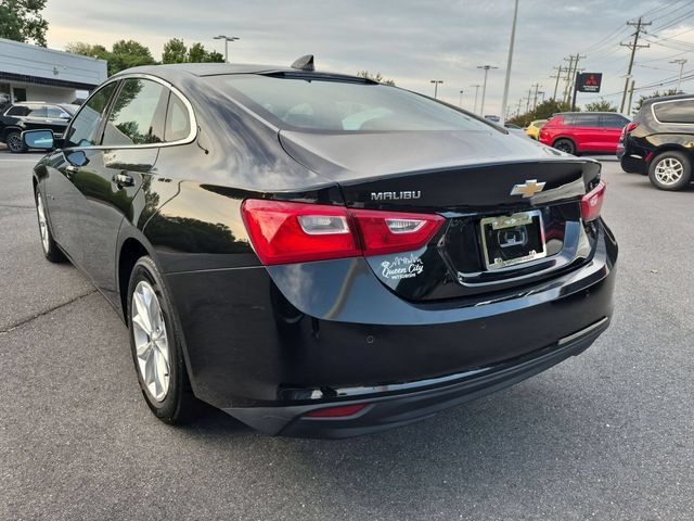 Used 2025 Chevrolet Malibu LT FWD image 5