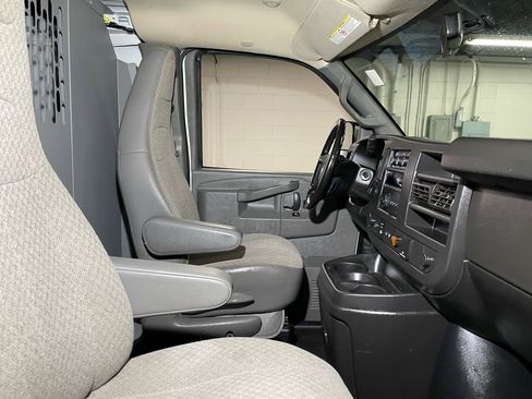 Used 2020 Chevrolet Express 2500 w/ Driver Convenience Package image 10