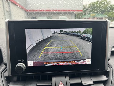 Certified 2023 Toyota RAV4 LE FWD image 16
