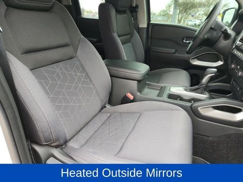 Used 2025 Nissan Frontier SV w/ SV Convenience Package image 14