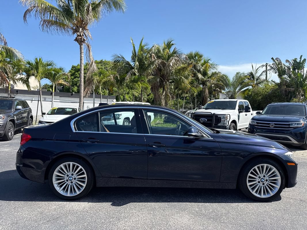 Used 2013 BMW 328i xDrive Sedan AWD/4WD image 6