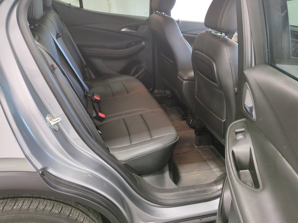 Used 2023 Buick Encore GX Essence w/ Experience Buick Package AWD/4WD image 22