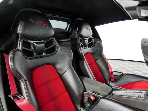 Certified 2024 Porsche 718 Boxster Spyder RS w/ Weissach Package RWD image 22