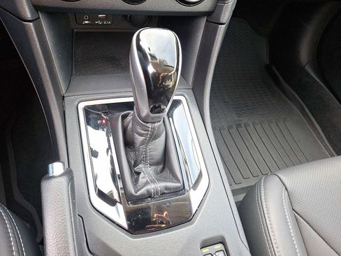 Used 2022 Subaru Impreza 2.0i Limited image 15