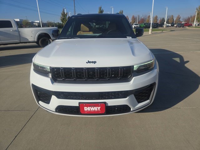 New 2027 Jeep Grand Cherokee Summit AWD/4WD image 2
