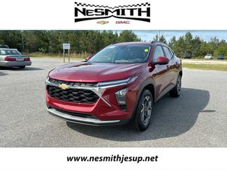 Used 2025 Chevrolet Trax LT w/ LT Convenience Package FWD video 1