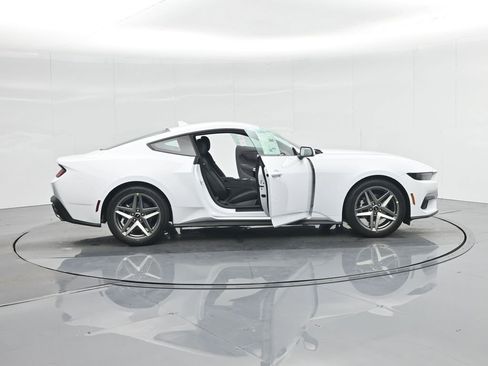 New 2025 Ford Mustang Coupe image 4