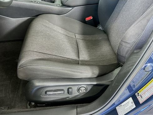 Certified 2023 Honda Accord EX image 27