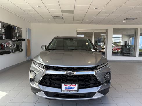 Used 2024 Chevrolet Blazer LT w/ Convenience Package FWD image 7