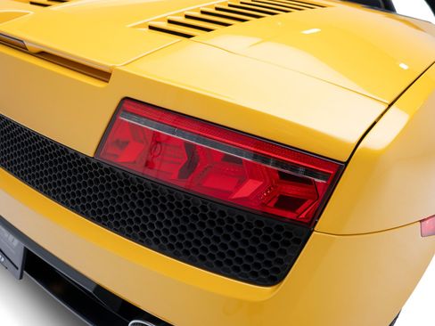 Used 2011 Lamborghini Gallardo LP 560-4 AWD/4WD image 45