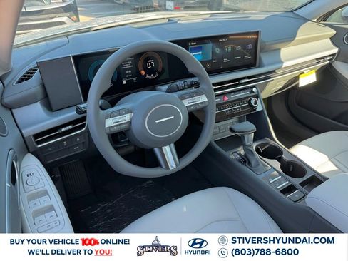 New 2026 Hyundai Sonata SE FWD image 3