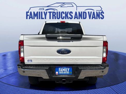 Used 2019 Ford F350 Lariat w/ Lariat Value Package AWD/4WD image 4