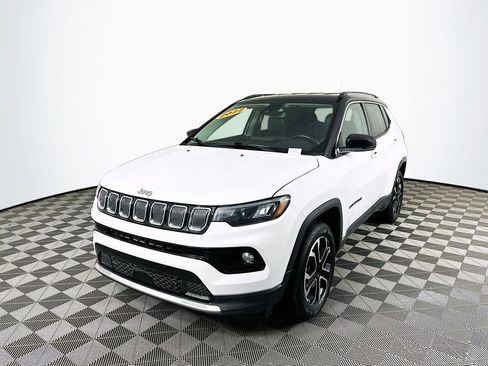 Certified 2022 Jeep Compass Limited image 5