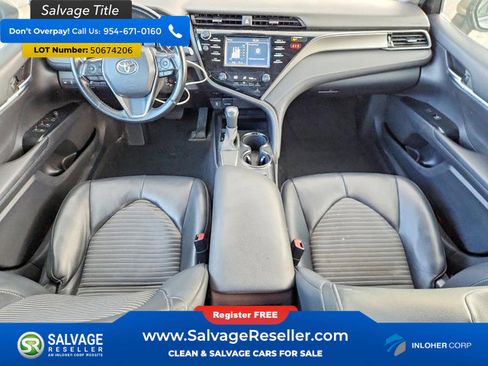 Used 2020 Toyota Camry FWD image 11