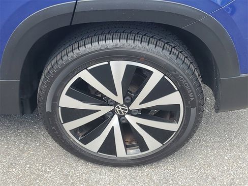 Used 2022 Volkswagen Taos SE image 20