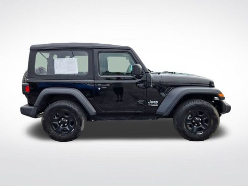 Used 2019 Jeep Wrangler Sport AWD/4WD image 2