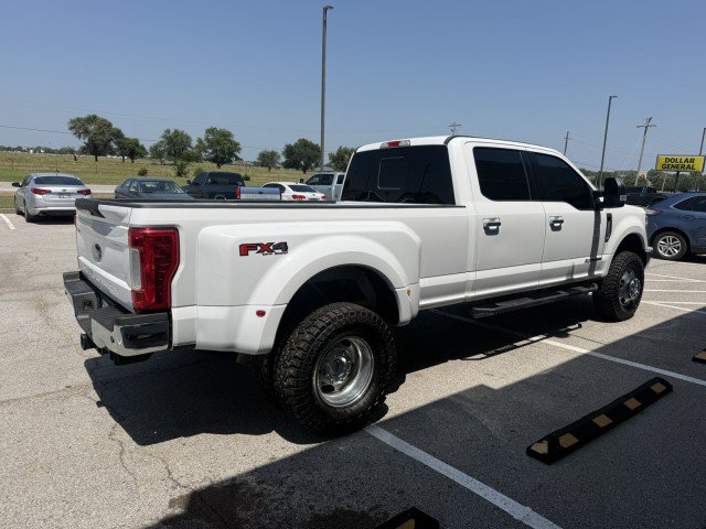 Used 2018 Ford F350 Lariat w/ Chrome Package AWD/4WD image 2