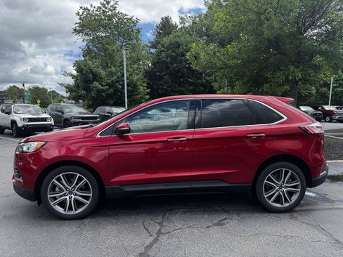 Used 2021 Ford Edge Titanium AWD/4WD image 7