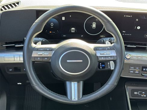 Used 2025 Hyundai Kona Limited image 24