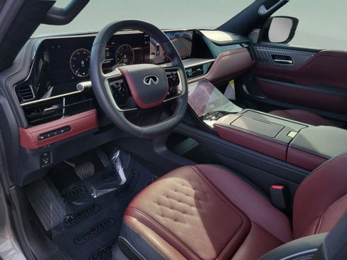 Used 2025 INFINITI QX80 Autograph w/ Autograph Exterior Package image 24