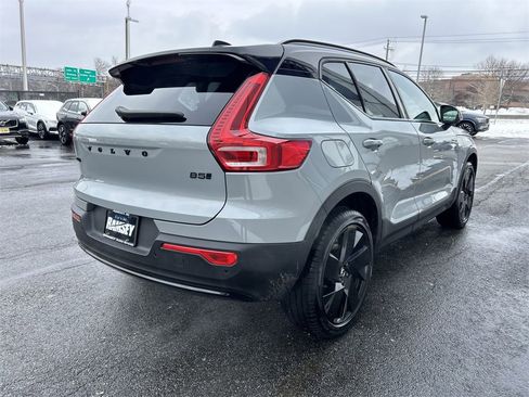 New 2026 Volvo XC40 B5 Ultra w/ Climate Package image 8
