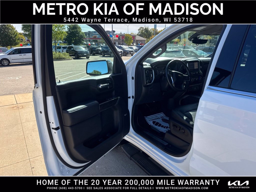 Used 2019 Chevrolet Silverado 1500 LTZ AWD/4WD image 11