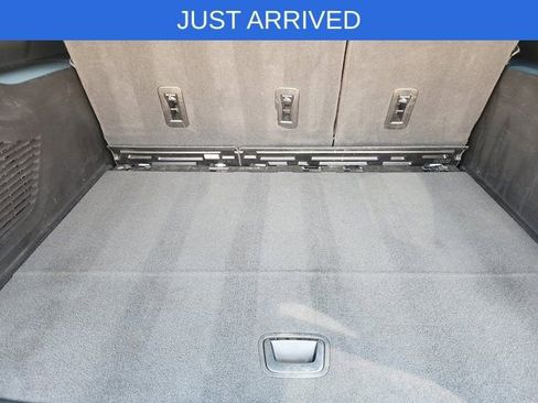 Used 2025 GMC Yukon XL Denali image 35