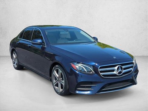 Used 2018 Mercedes-Benz E 300 image 3