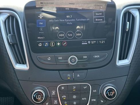 Used 2024 Chevrolet Malibu LT FWD image 13